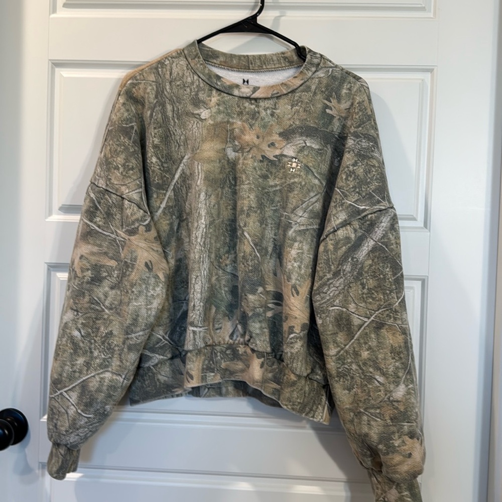 Kacey Musgraves Deeper Well World Tour Camo Sweatshirt Xl